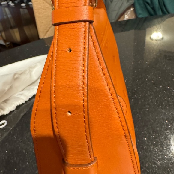 Brand new MCM leather shoulder bag - Picture 3 of 9